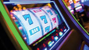 stomel ဂိမ်းလော်ဘီ Myanmar National League ဘောလုံးပွဲ Sportsbook လောင်းကြေးကစားနေသောမြင်ကွင်း